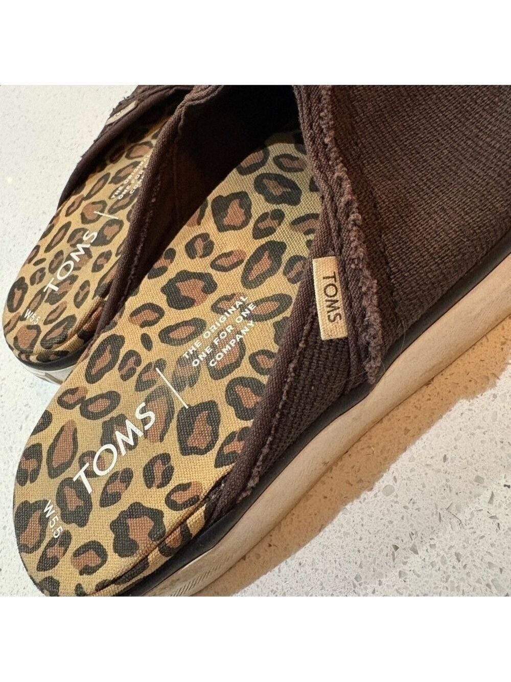 TOMS Leopard Print Brown Slippers woman’s size 5.5